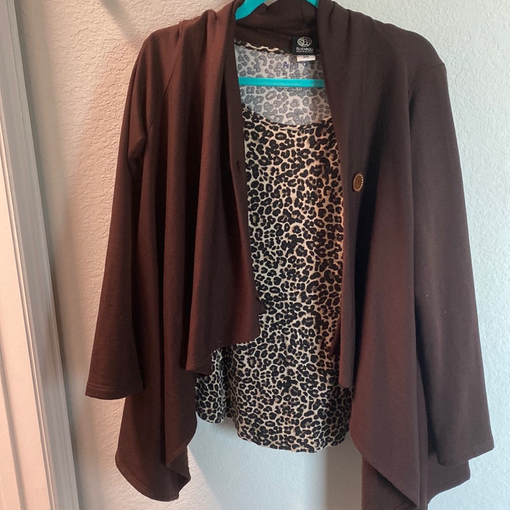 Soft brown, cardigan/cape